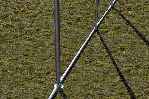 Cadre de renfort au sol pour tente de réception